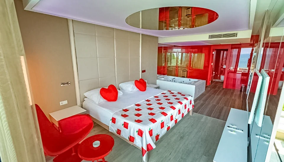 هتل آدم و حوا آنتالیا